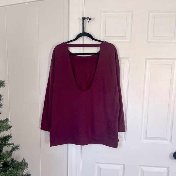 Victoria Sport Victoria’s Secret Crewneck Sweatshirt Scoopback Purple Size S - Picture 2 of 3